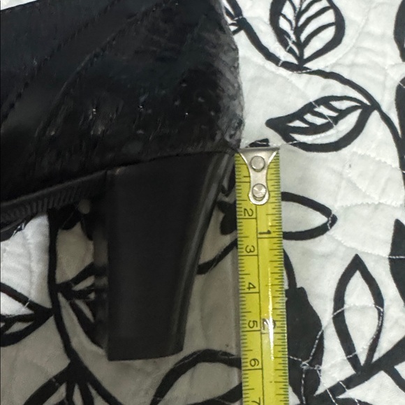 (#128) NWT ladies black dress shoes by Mark & Lemp/Walking Cradles. 6 1/2 med - Picture 13 of 13